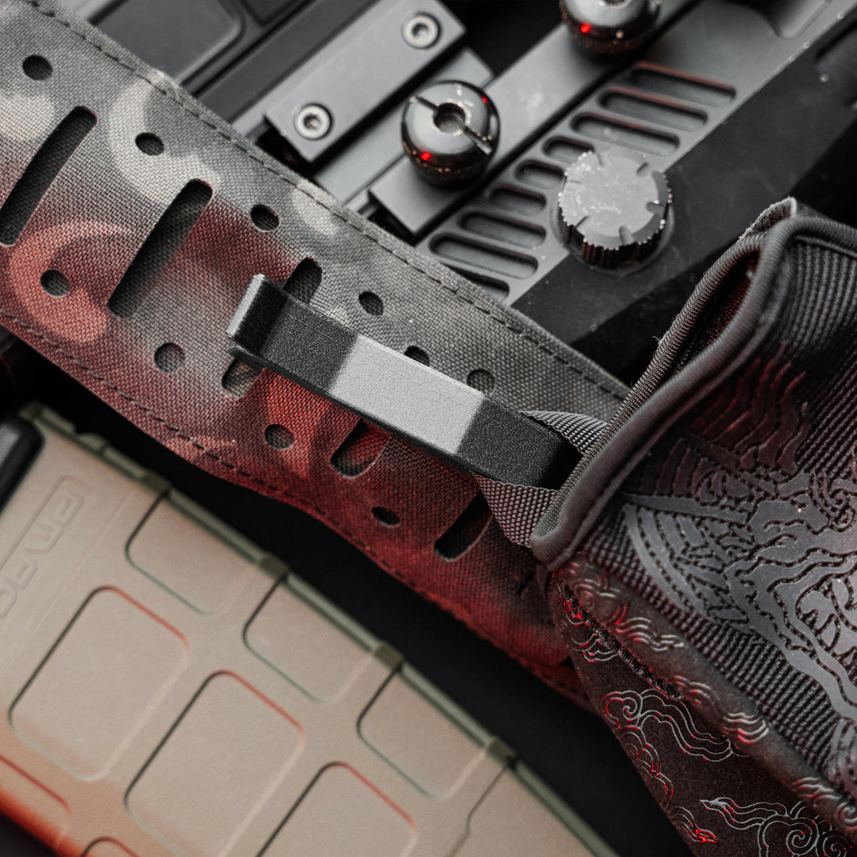 WGT Tactical Quick-Access Glove Clip